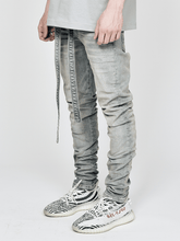 Load image into Gallery viewer, FALSE