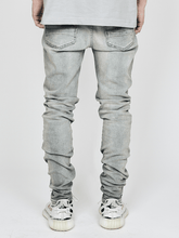 Load image into Gallery viewer, FALSE