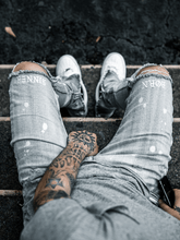 Load image into Gallery viewer, FALSE